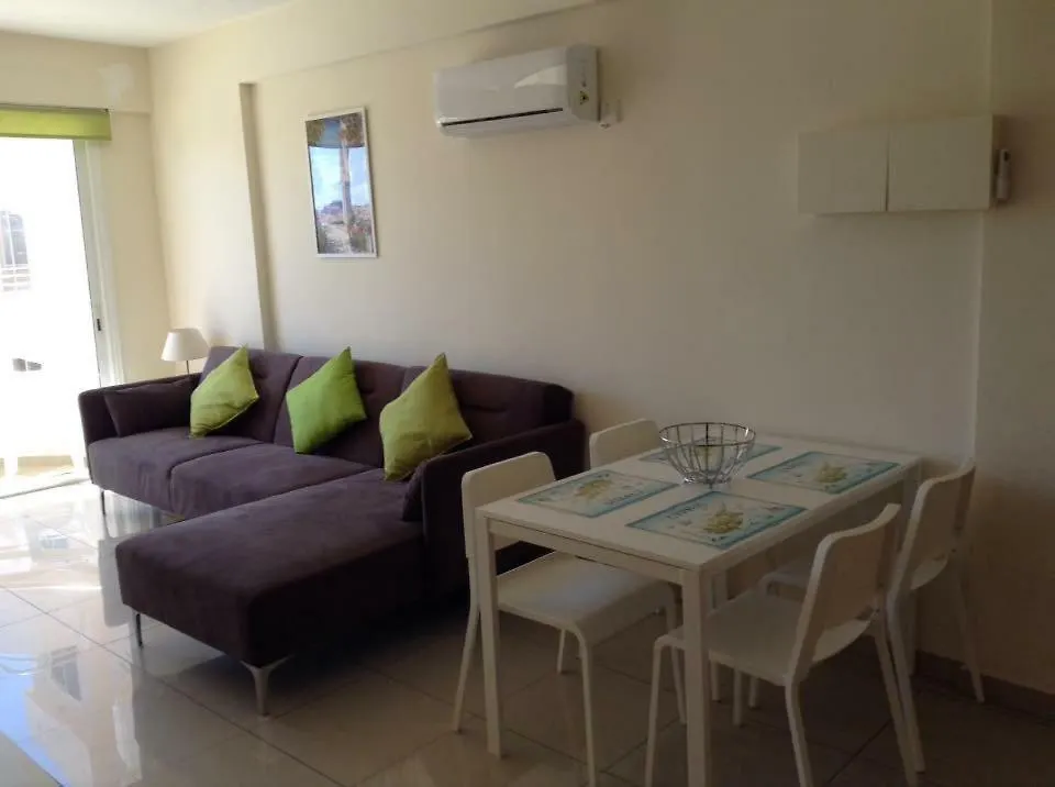 Sea Breeze Apartment Protaras 0*,